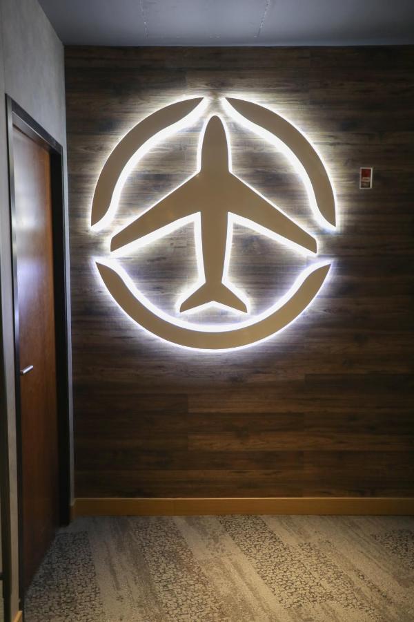 Abu Dhabi Airport Hotel T1 International Departures Eksteriør billede