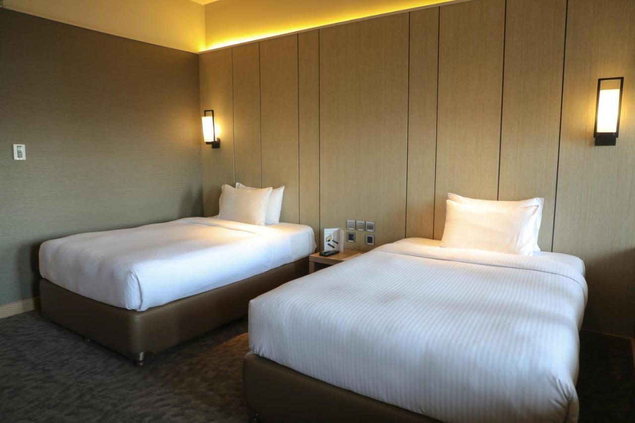 Abu Dhabi Airport Hotel T1 International Departures Eksteriør billede